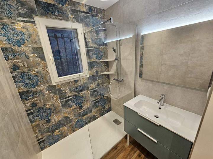 Douche au design raffiné et personnalisé PACA